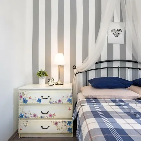 Apartament Lucy *